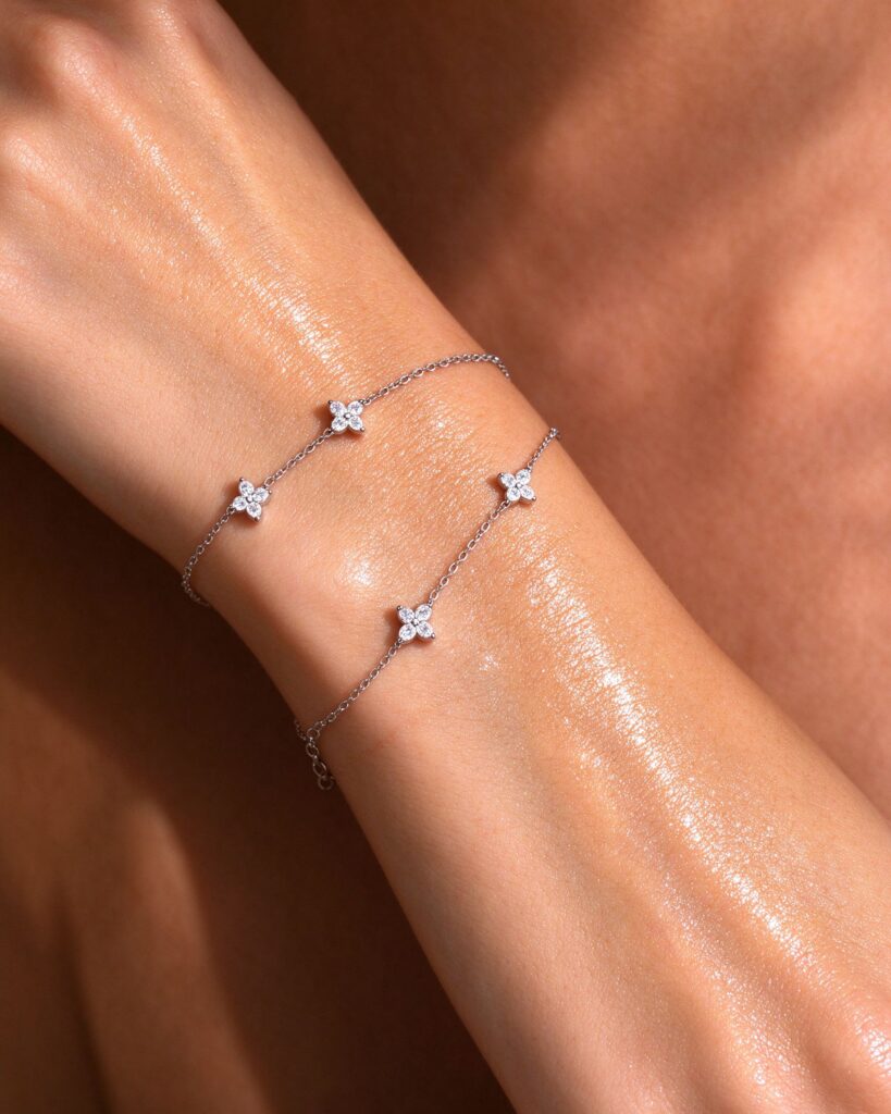 Silver Clover Zircon Bracelet – Delicate Four Leaf Clover Chain Bracelet for Women